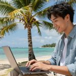 Vacanțele workation devin noul normal – cum îmbini utilul cu plăcutul fără stres